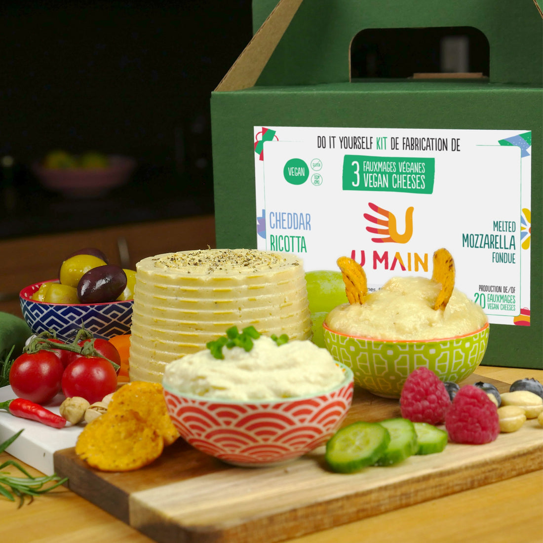 Fromages vegan ou fauxmages fait maison. Kits U MAIN. Vegan homemade cheese.