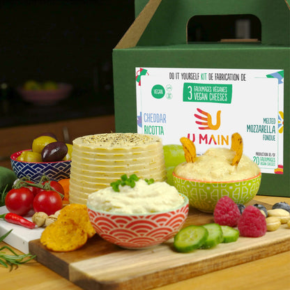 Fromages vegan ou fauxmages fait maison. Kits U MAIN. Vegan homemade cheese.